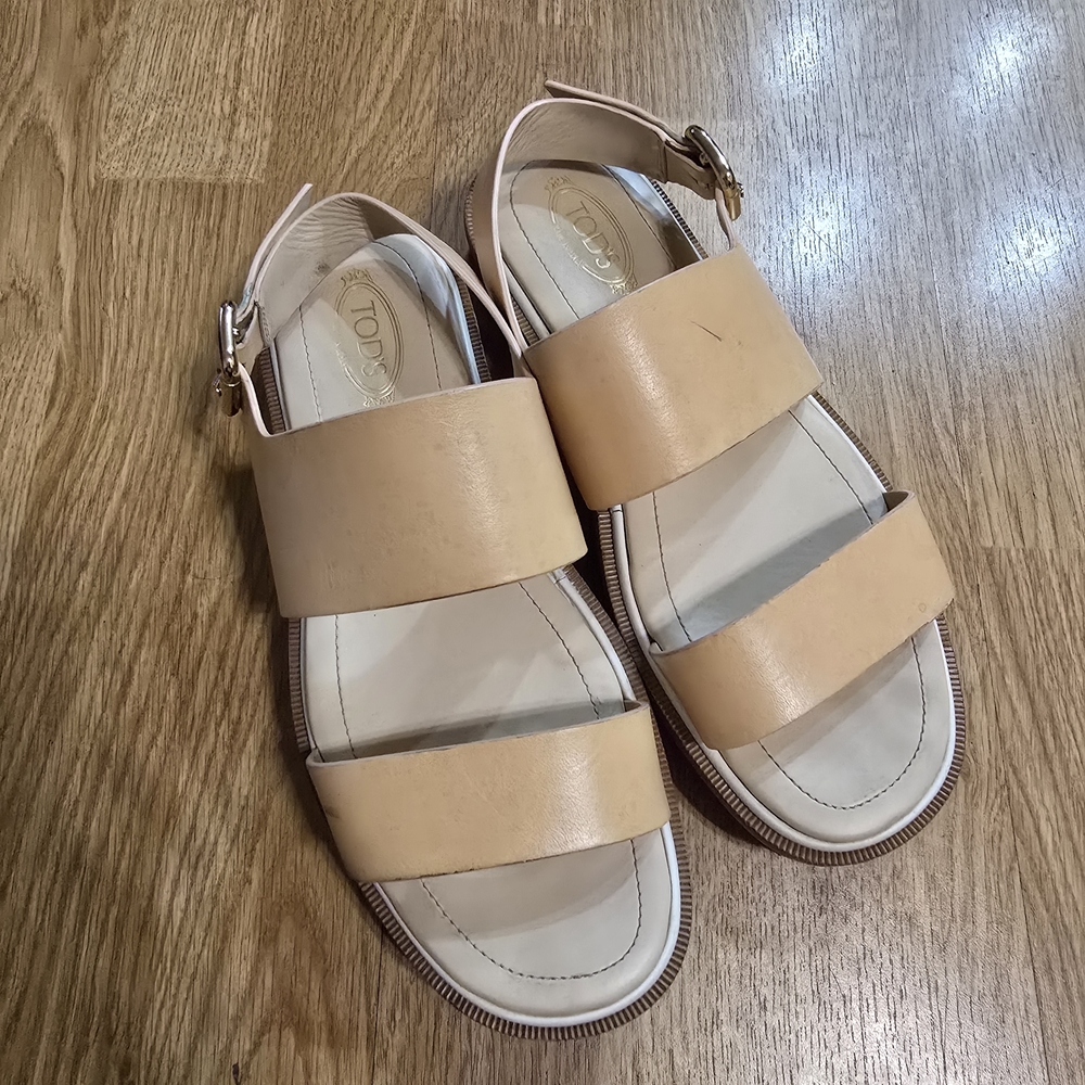 Tod's Beige Leather Strap Sandals